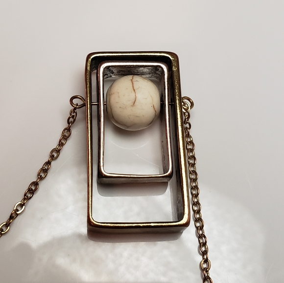 Pendant necklace - Picture 1 of 3